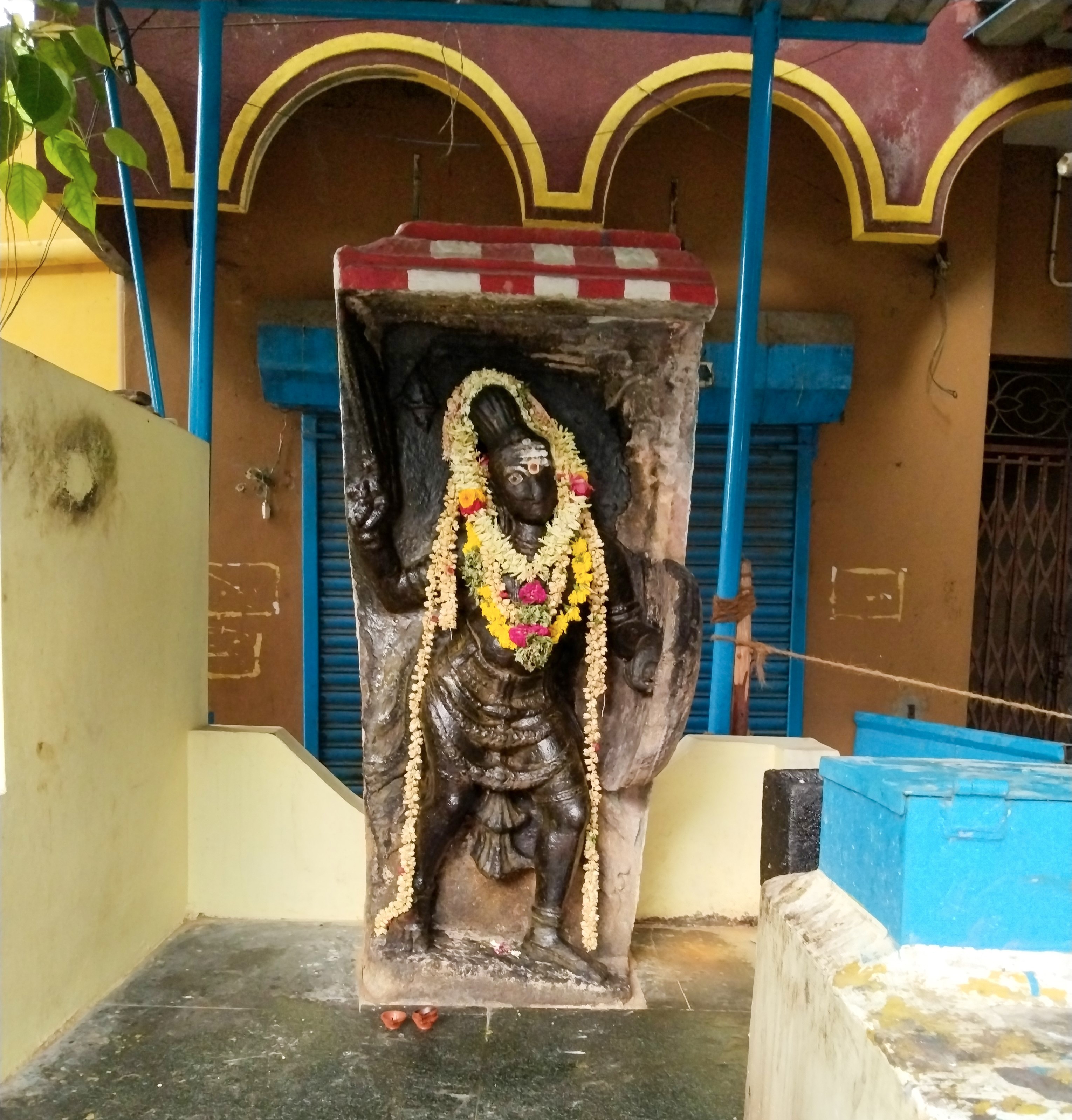 நடுகல் சிற்பம்