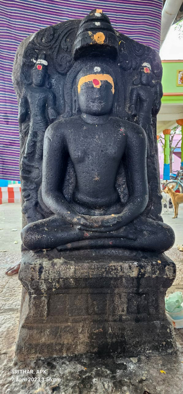 சமண தீர்த்தங்கரர் சிற்பம்