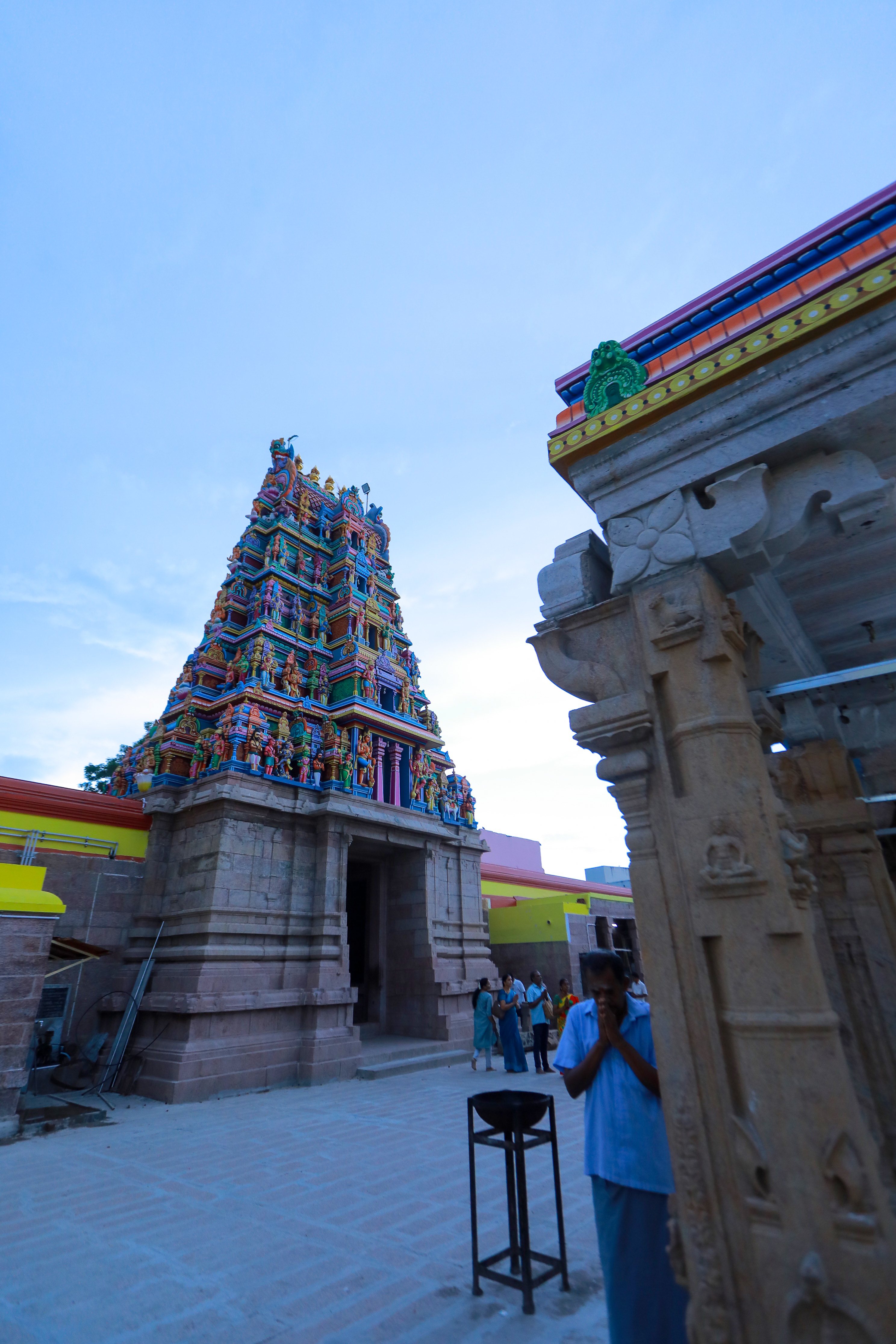 குறள்மணீசுவரர் கோயில் கோபுரம்