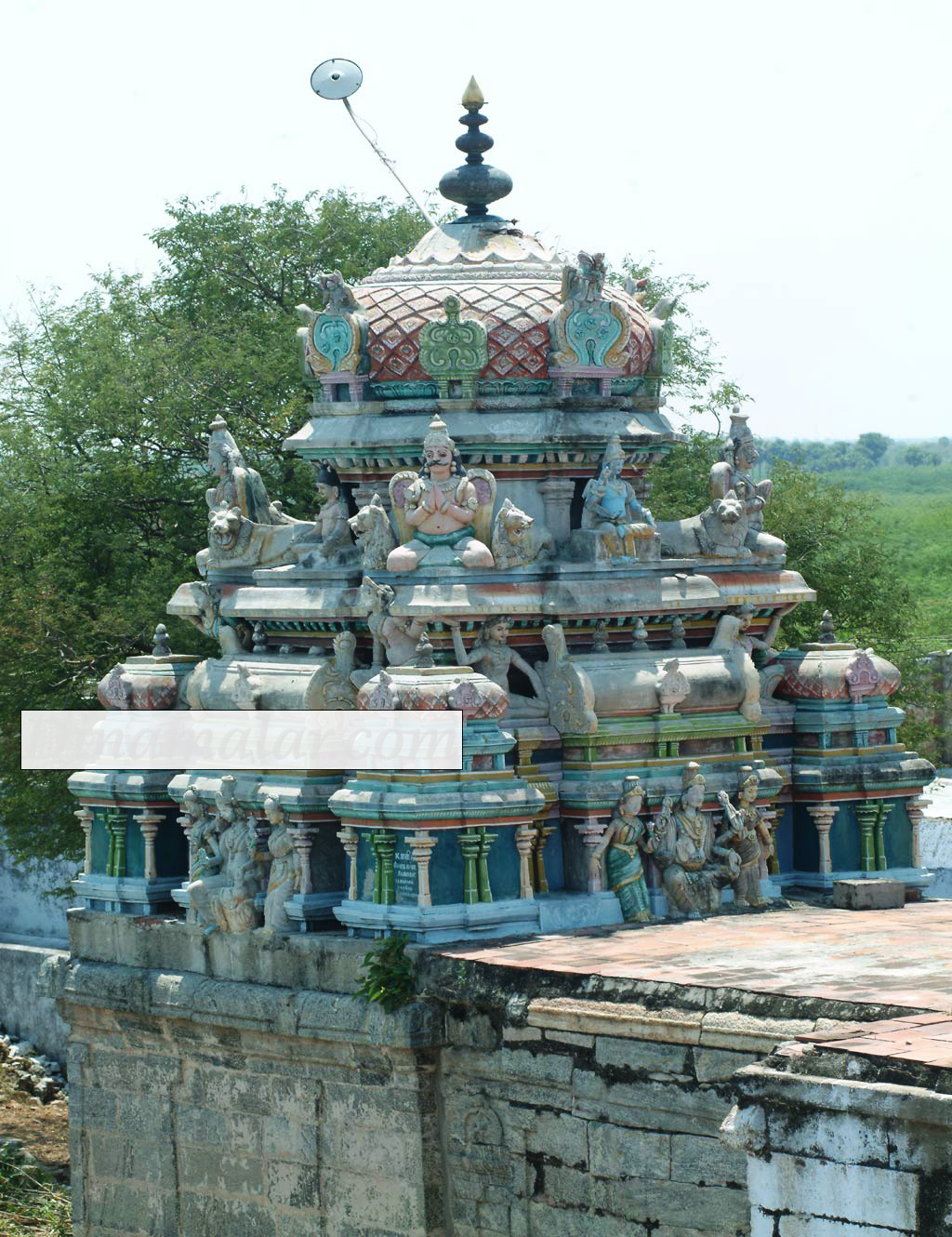 வேணுகோபால சுவாமி கோயில் கருவறை விமானம்